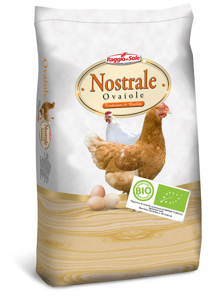 Crumbled feed for broilers or breeders made up of certified organic raw  materials: Pulcin Pollo Bio Sbriciolato